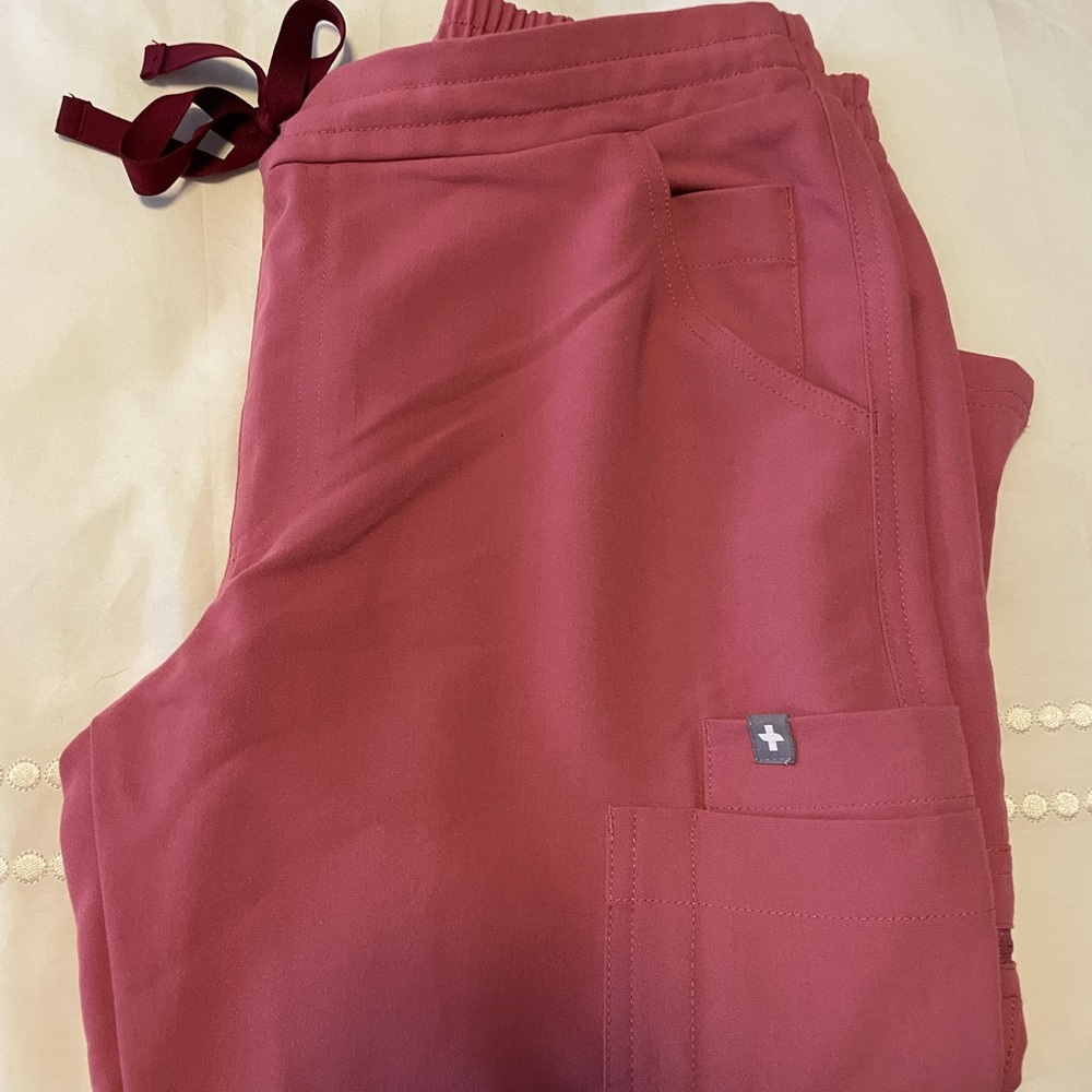 Yola Skinny Figs Scrub Pants